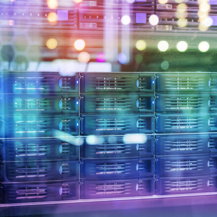 Panel modern servers in the data center vertical