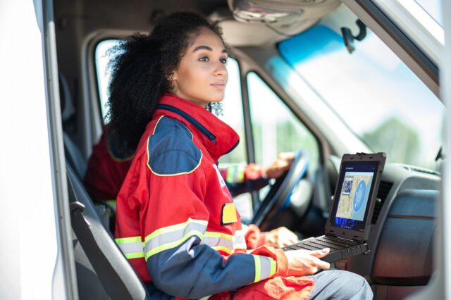 File Name: rb14250-gettyimages-1427662393.psd Title: Dell Pro Rugged Laptop rb14250 Description: EMS worker using Dell Pro Rugged Laptop model rb14250. Asset Status: Active Ready-to-Ship (RTS) Date: October 08,2024 16:38:00 Usage Rights: Unlimited Usage Rights